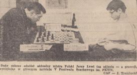W 1968 roku Jerzy Lewi wygrał silny turniej międzynarodowy w Lublinie. Na zdjęciu z gazety Sztandar Ludu widać Lewiego przy partii ze Stefanem Witkowskim.